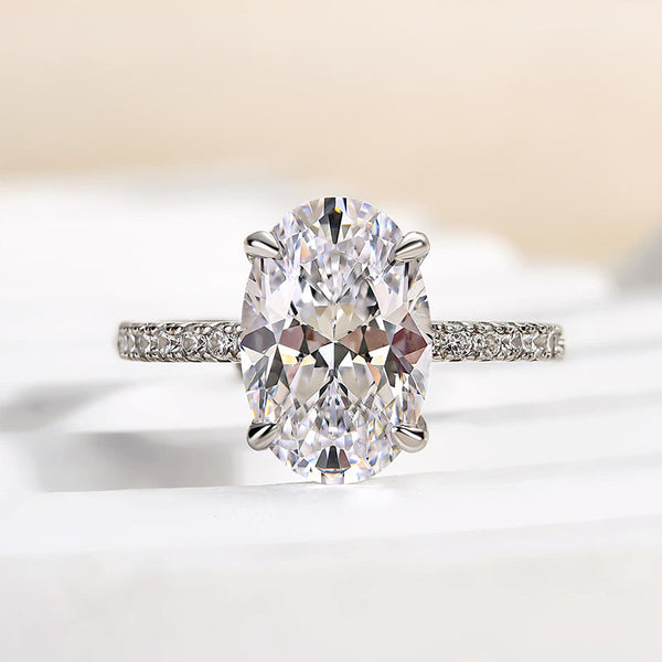 Yaelawen 4 Carat Oval Solitaire Moissanite Ring