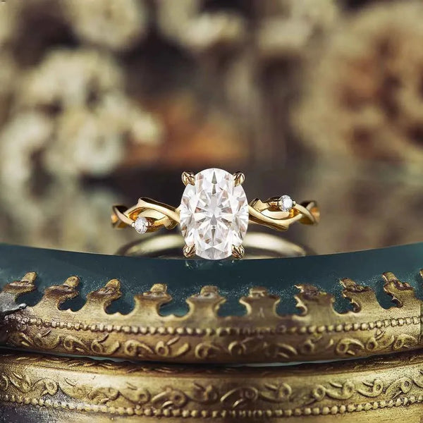 Darethiel 1.5 Carat Oval Solitaire Moissanite Ring
