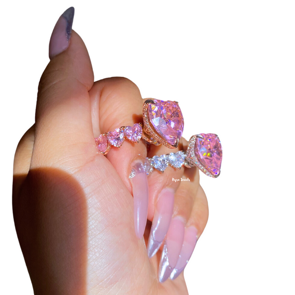 Xisriel Moissanite Ring