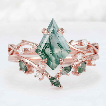 Kilarien 1.8 Carat Kite Stackable Moss Agate Ring Set in 925 Silver