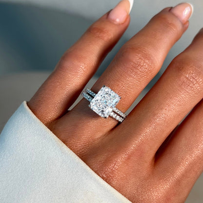 Vilarwen 0.2 Carat Round Brilliant Eternity Moissanite Band in 925 Silver