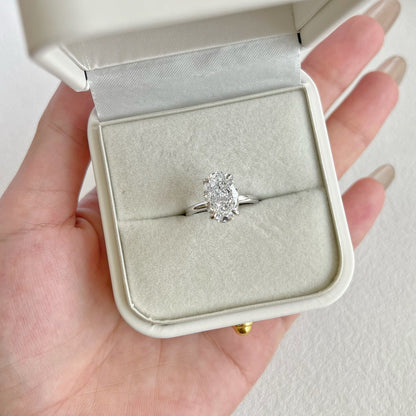 Mirenwen 3 Carat Oval Solitaire Moissanite Ring