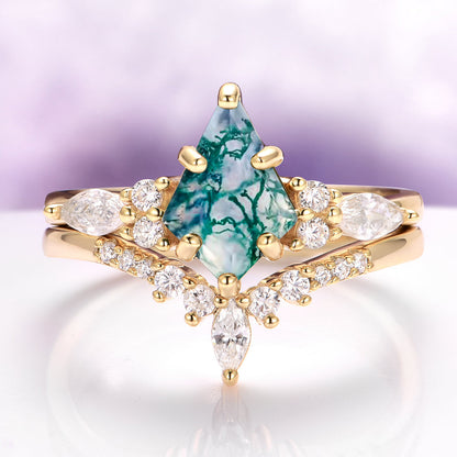 Mariswen 1.4 Carat Kite Stackable Moss Agate Ring Set in 18K Yellow Gold