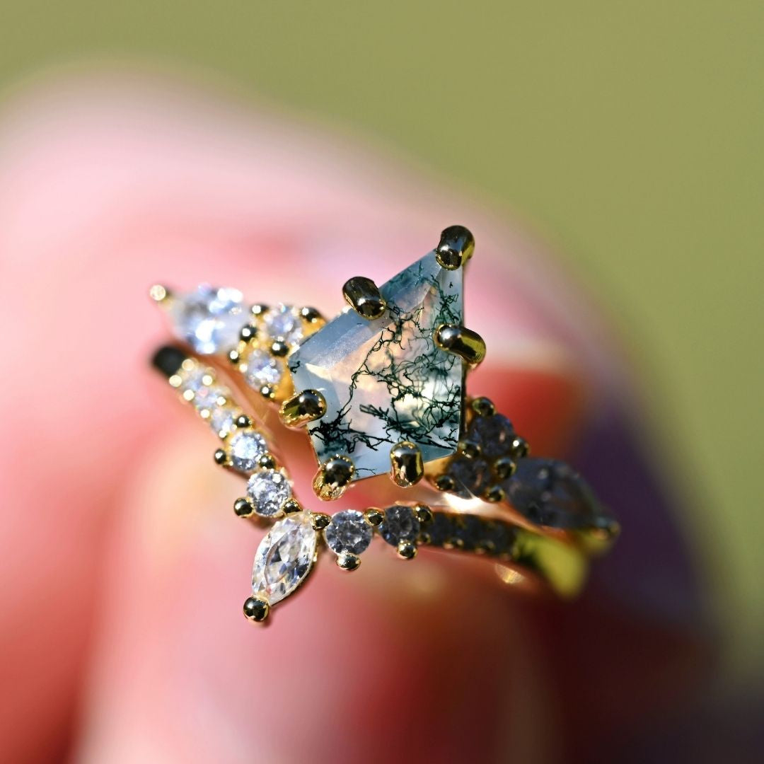 Mariswen 1.4 Carat Kite Stackable Moss Agate Ring Set in 18K Yellow Gold