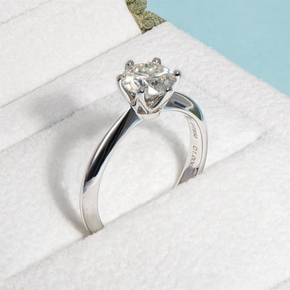 Ilyndra 5 Carat Round Brilliant Solitaire Moissanite Ring in 925 Silver