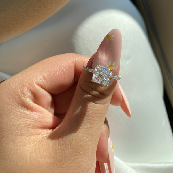Melithra 3 Carat Radiant Solitaire Moissanite Ring in 925 Silver