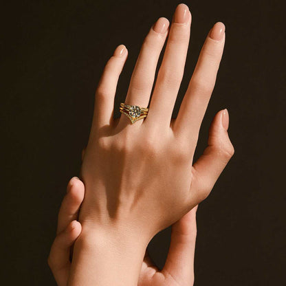 Zaelawen gold ring with 2-carat round moissanite stone and hidden halo on hand