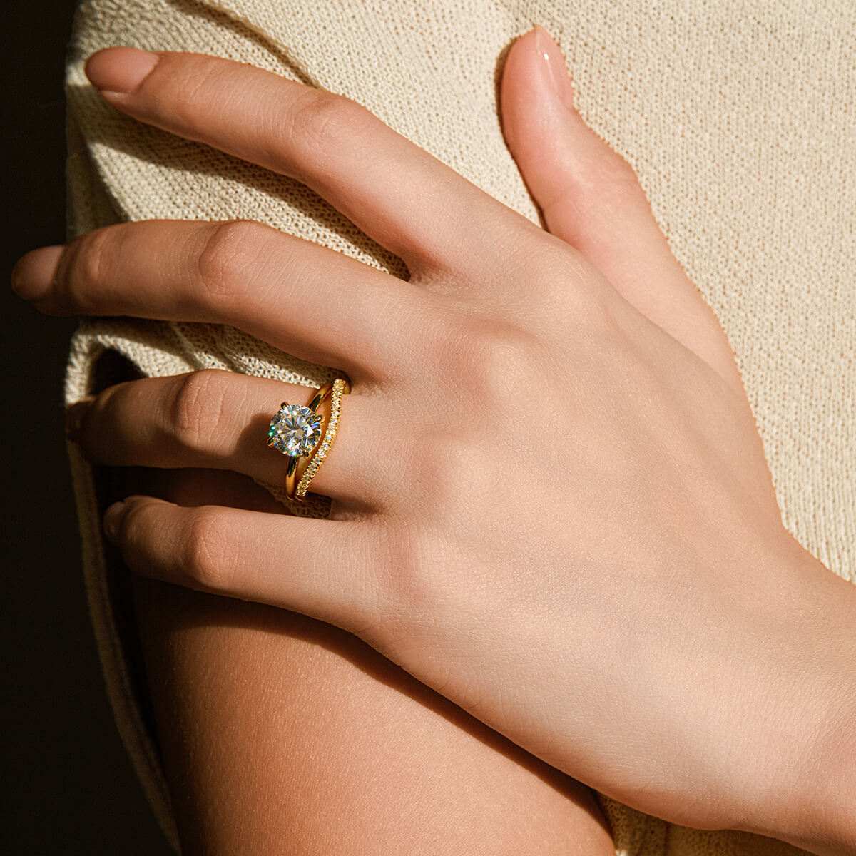 Zaelawen gold ring with 2-carat round moissanite and hidden halo on hand