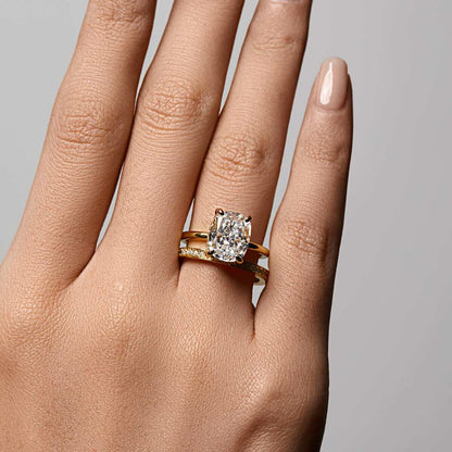 Lirawen ring with 3.5 ct cushion-cut moissanite and hidden halo on hand