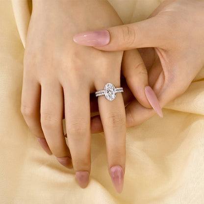 Welariel 0.5 Carat Round Brilliant Half Eternity Moissanite Band in 925 Silver