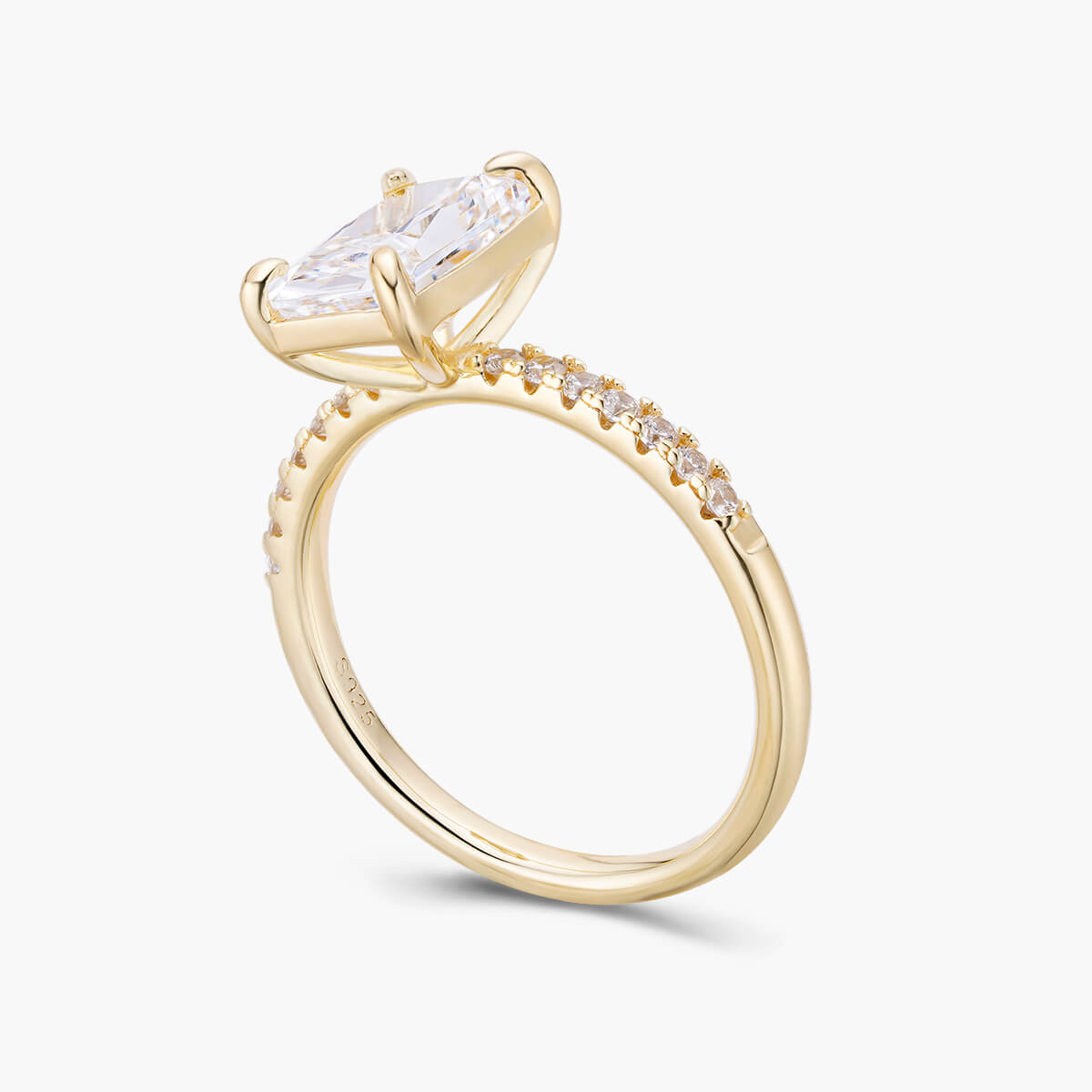 Yeloria 2.3 Carat Radiant Solitaire Moissanite Ring in 925 Silver