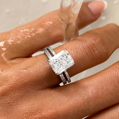 Vilarwen 0.2 Carat Round Brilliant Eternity Moissanite Band in 925 Silver