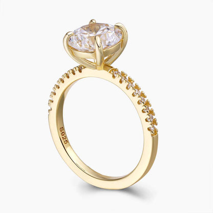 Ysinwen gold ring with round moissanite stone and pave band solitaire design