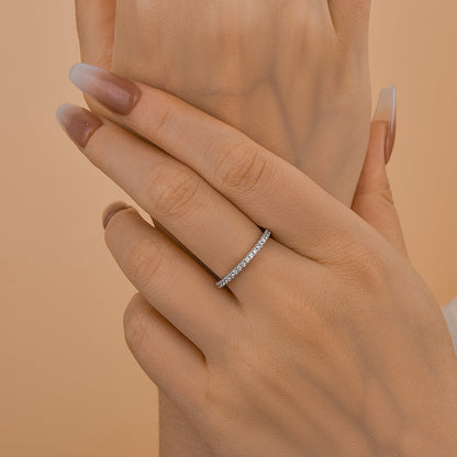 Sorenwen 0.5 Carat Round Brilliant Eternity Moissanite Band