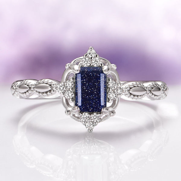 Nivora 1 Carat Emerald Solitaire Sandstone Ring in 925 Silver