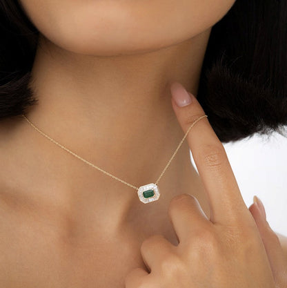 Green Emerald & Baguette Diamond Pendant Necklace | Women's 18k Gold Necklace | Gift for Special Occasions | Luxury Halo Design | Natural Diamonds