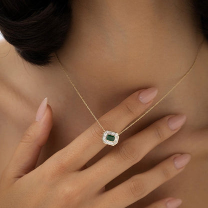Green Emerald & Baguette Diamond Pendant Necklace | Women's 18k Gold Necklace | Gift for Special Occasions | Luxury Halo Design | Natural Diamonds
