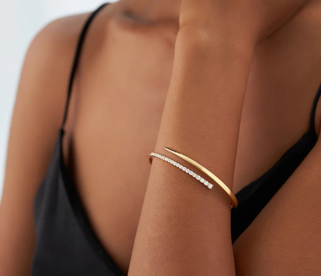 Diamond Cross Over Graduating Bangle | Lab Grown Round Brilliant Cut Diamonds & 18k Gold Plated Bracelet | Women's Gift for All Occasions