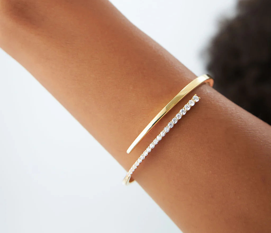 Diamond Cross Over Graduating Bangle | Lab Grown Round Brilliant Cut Diamonds & 18k Gold Plated Bracelet | Women's Gift for All Occasions