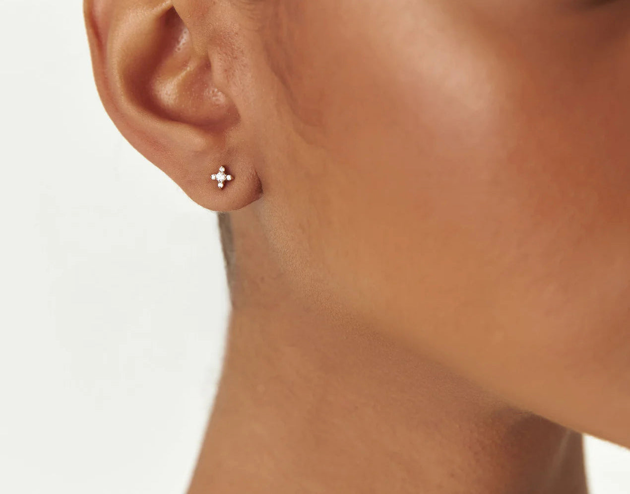 Diamond Crisscross Earrings | 18k Gold Studs with Round Brilliant Cut Natural Diamonds | Trendy Gift for Her & Him