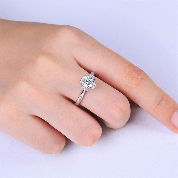 Prisiel 2 Carat Round Brilliant Solitaire Moissanite Ring in 925 Silver