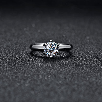 Ilyndra 5 Carat Round Brilliant Solitaire Moissanite Ring in 925 Silver