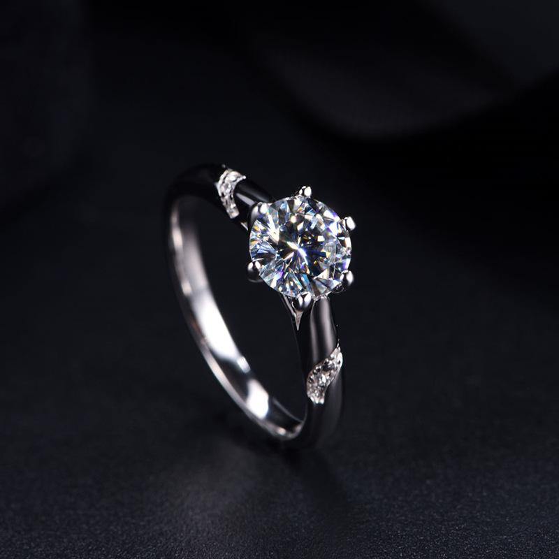Brynoria 2 Carat Round Brilliant Solitaire Moissanite Ring