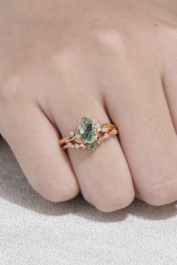 Thaloriel 1 Carat Hexagonal Stackable Moss Agate Ring Set in 925 Silver