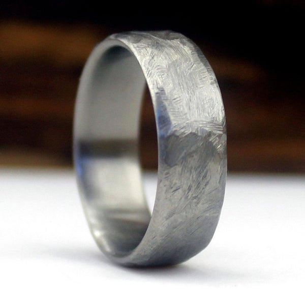 Oriellen Band in Tungsten Carbide