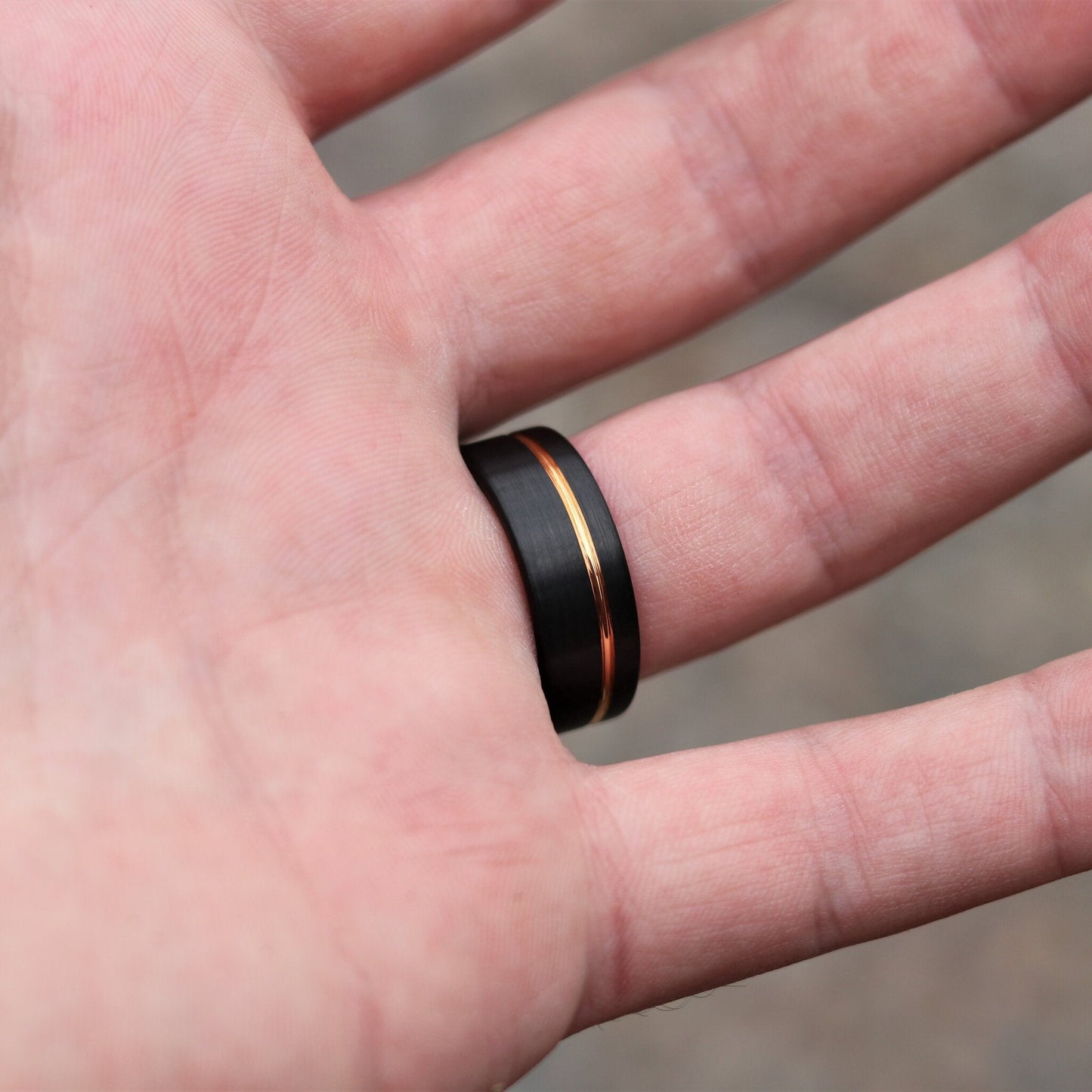 Faerielyn Band in Titanium