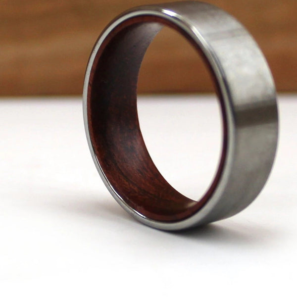 Fynoria Band in Tungsten Carbide