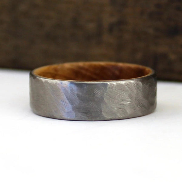 Boranelle Band in Titanium