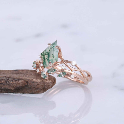 Kilarien 1.8 Carat Kite Stackable Moss Agate Ring Set in 925 Silver