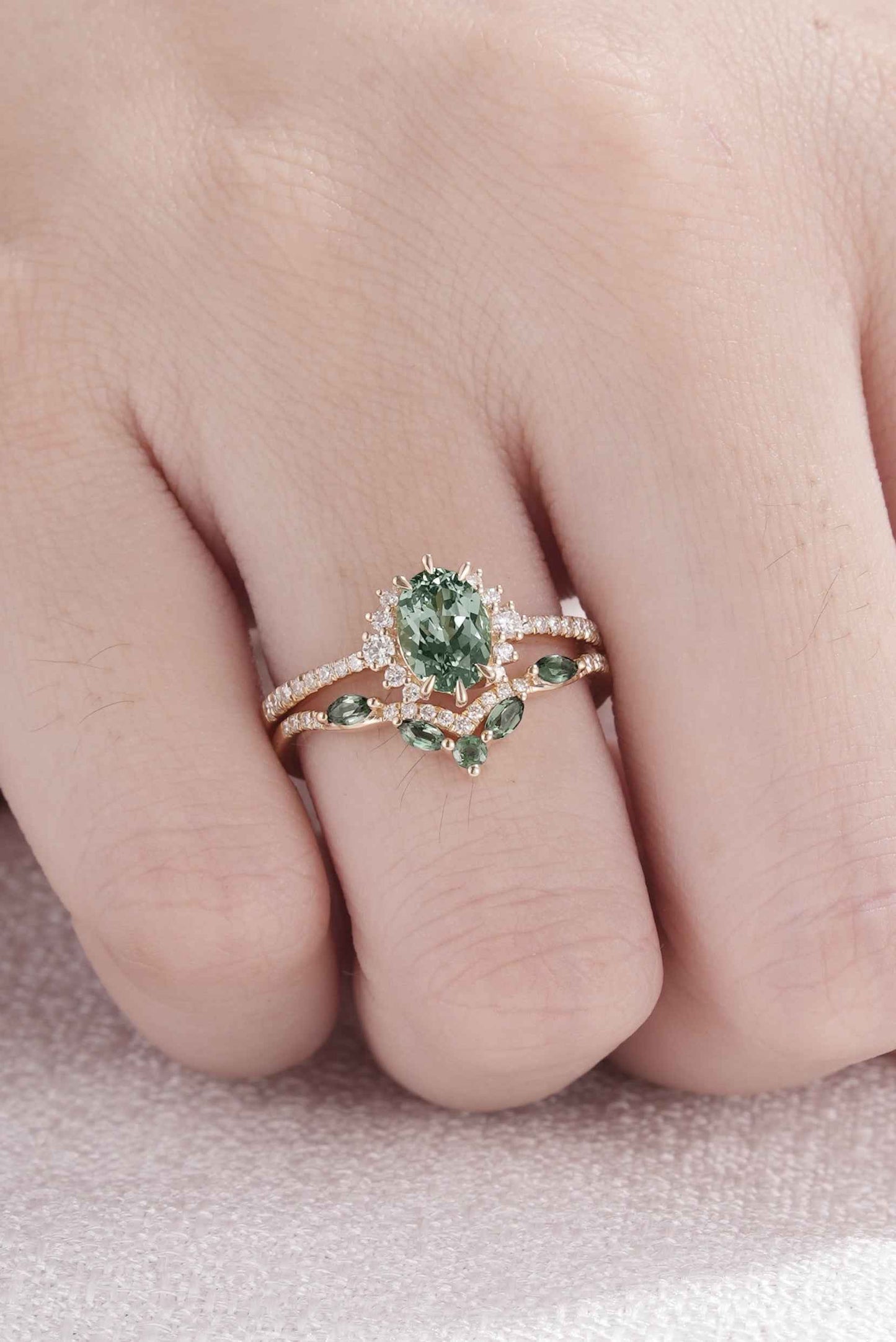 Ryssaria 1 Carat Oval Stackable Sapphire Ring Set in 18K Rose Gold