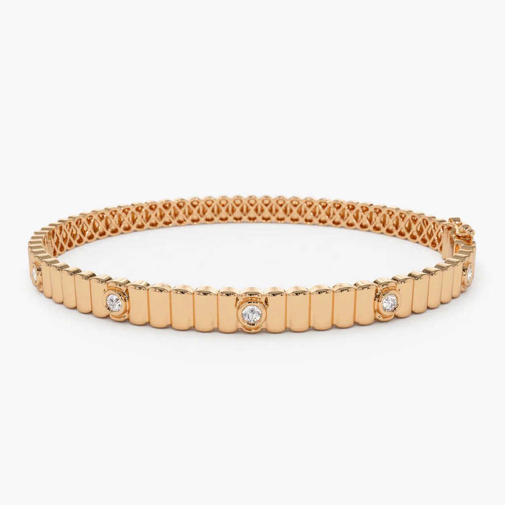 Elara 0.1 Carat Round Brilliant Bangle Moissanite Bracelet