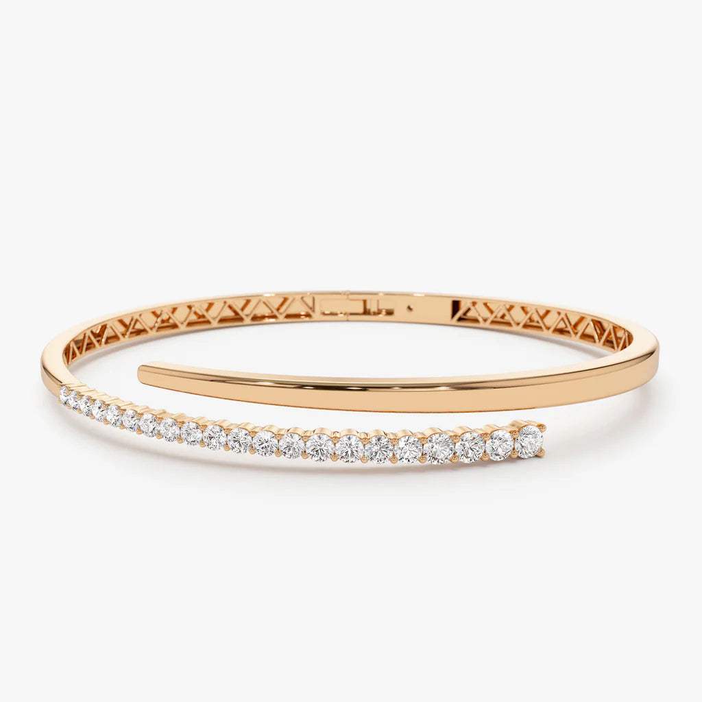 Zeaeanda 1.5 Carat Round Cuff Moissanite Bracelet
