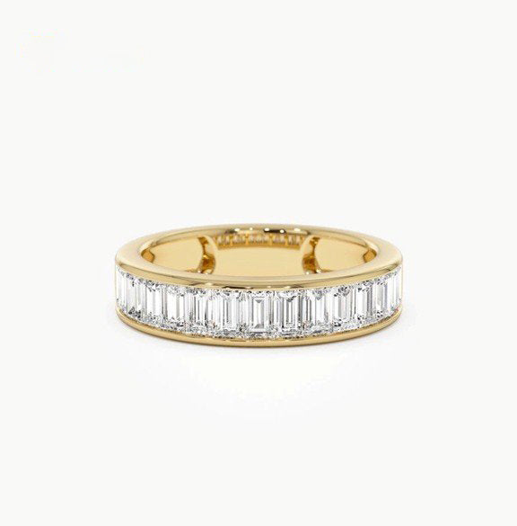 Elva 1.6 Carat Moissanite Band