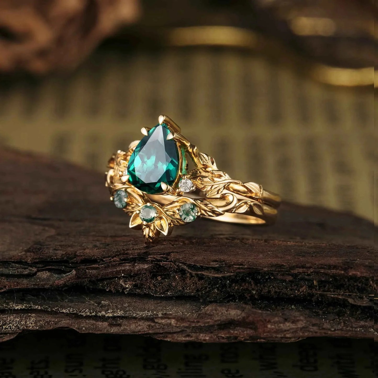 Gwenniel 1.3 Carat Pear Stackable Emerald Ring Set in 925 Silver