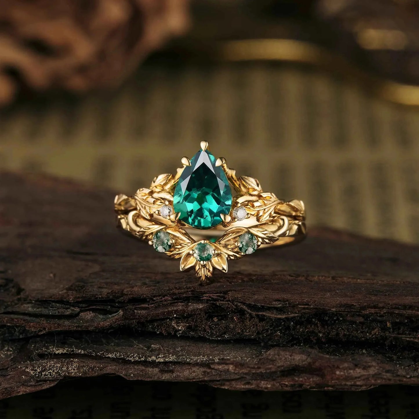 Gwenniel 1.3 Carat Pear Stackable Emerald Ring Set in 925 Silver
