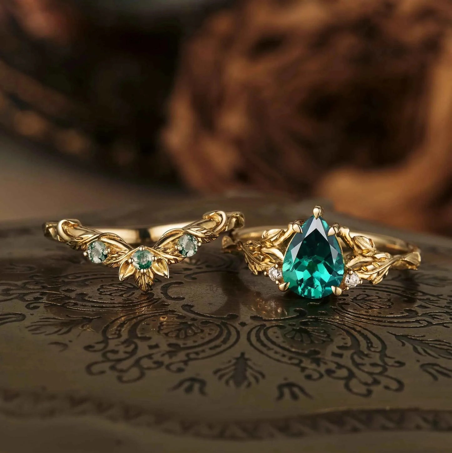 Gwenniel 1.3 Carat Pear Stackable Emerald Ring Set in 925 Silver