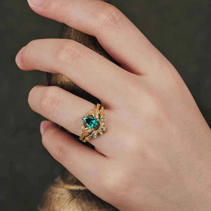 Gwenniel 1.3 Carat Pear Stackable Emerald Ring Set in 925 Silver