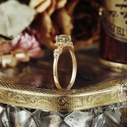 Ythriel 0.6 Carat Round Brilliant Solitaire Sapphire Ring in 18K Yellow Gold