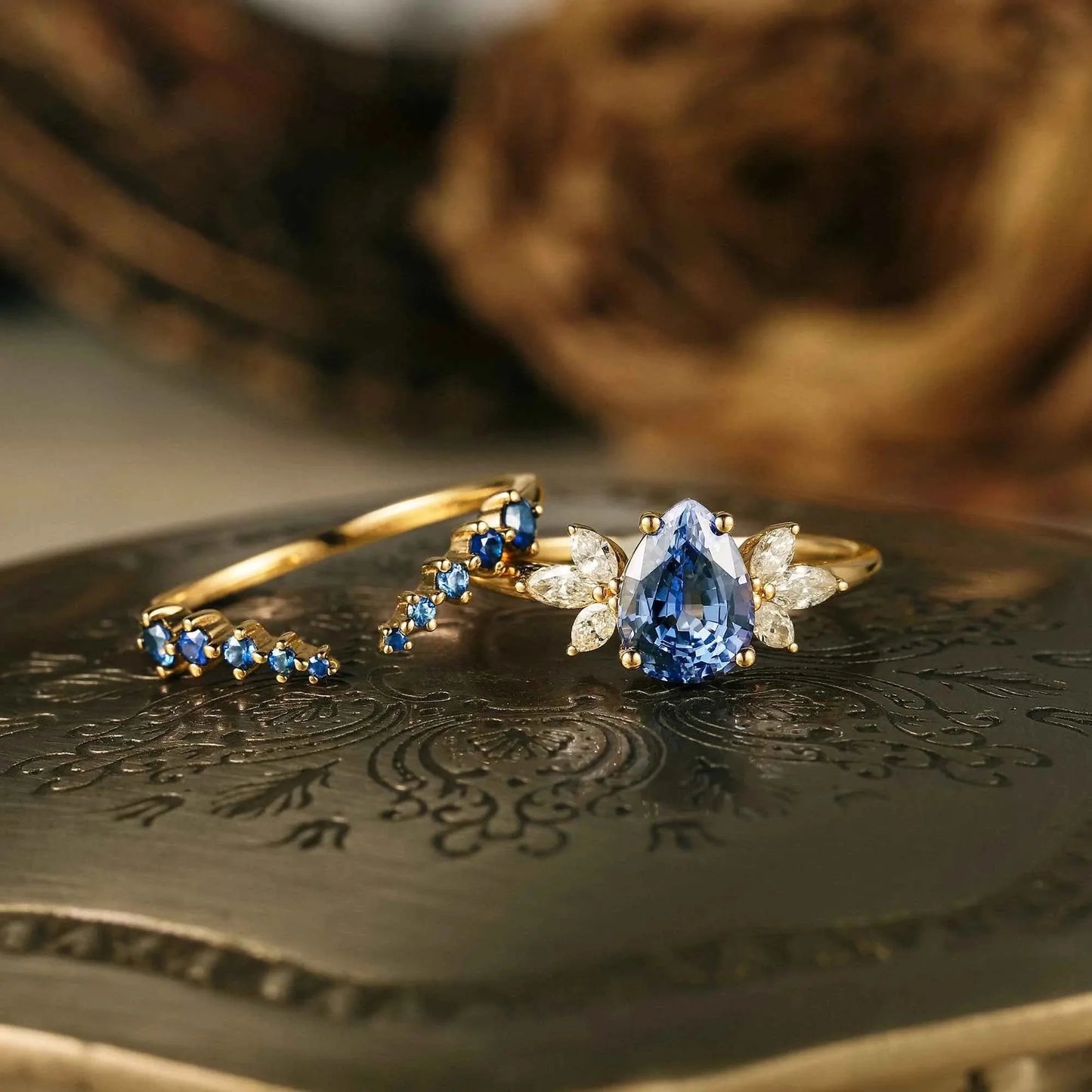 Leloria 1.3 Carat Pear Stackable Sapphire Ring Set in 18K Yellow Gold