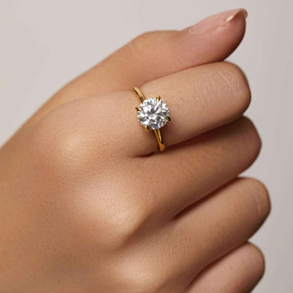 Zaelawen ring with round 2-carat moissanite stone and hidden halo on gold band