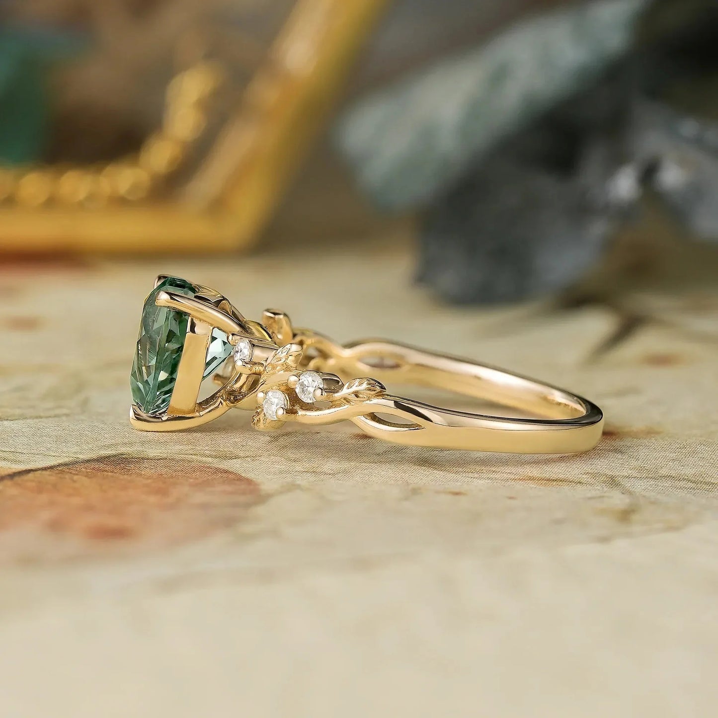 Orlynna 1 Carat Heart Solitaire Sapphire Ring in 18K Yellow Gold