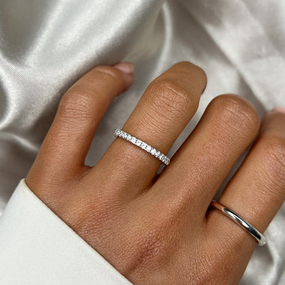 Vilarwen 0.2 Carat Round Brilliant Eternity Moissanite Band in 925 Silver