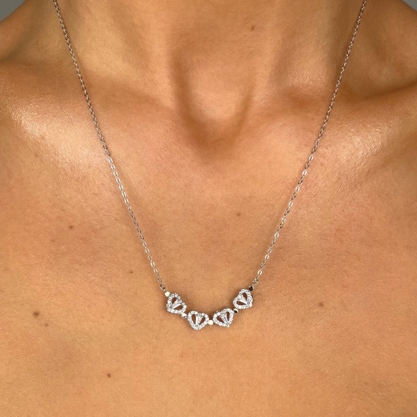 Luminwen Round Moissanite Pendant Necklace