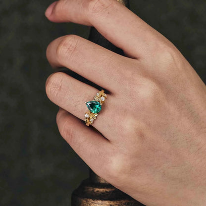 Wynoria 1.3 Carat Pear Solitaire Emerald Ring in 18K Yellow Gold