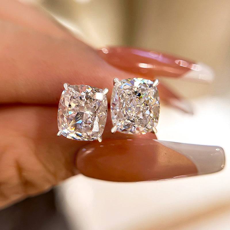 Lethrien 2 Carat Cushion Moissanite Earrings