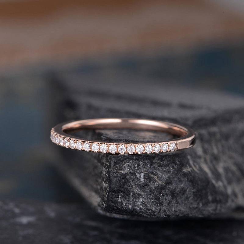 Welariel 0.5 Carat Round Brilliant Half Eternity Moissanite Band in 925 Silver